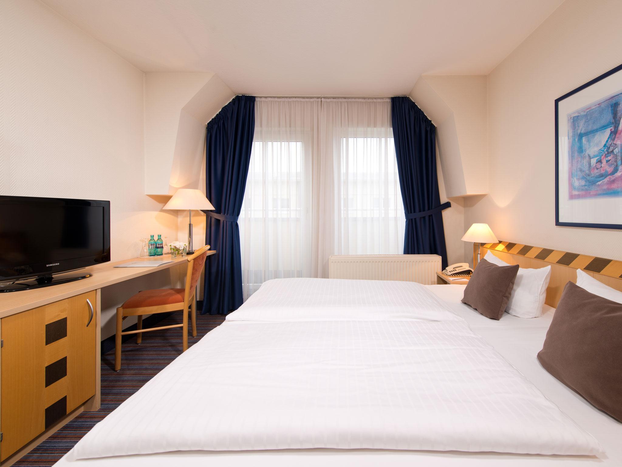 Achat Hotel Dresden Elbufer Εξωτερικό φωτογραφία