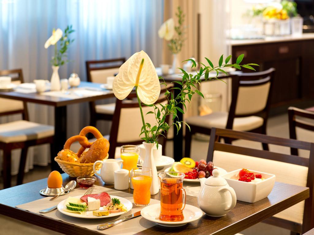 Achat Hotel Dresden Elbufer Εξωτερικό φωτογραφία