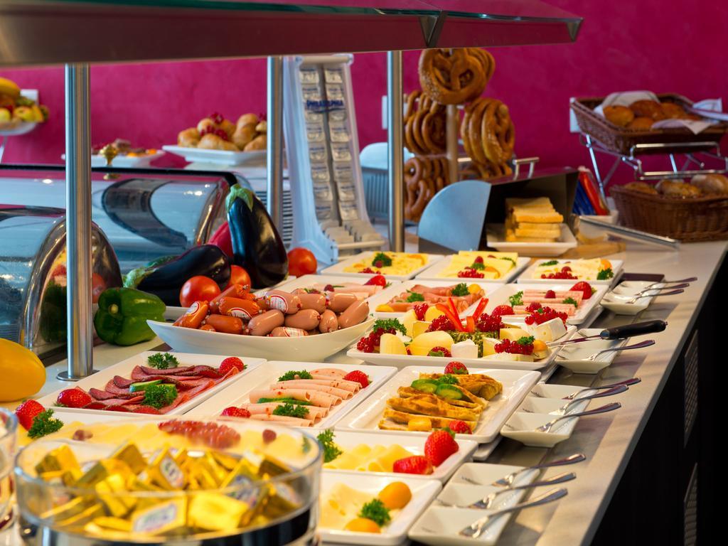 Achat Hotel Dresden Elbufer Εξωτερικό φωτογραφία